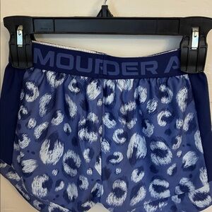 219 Under Armour Girls Navy and White Patterned Shorts